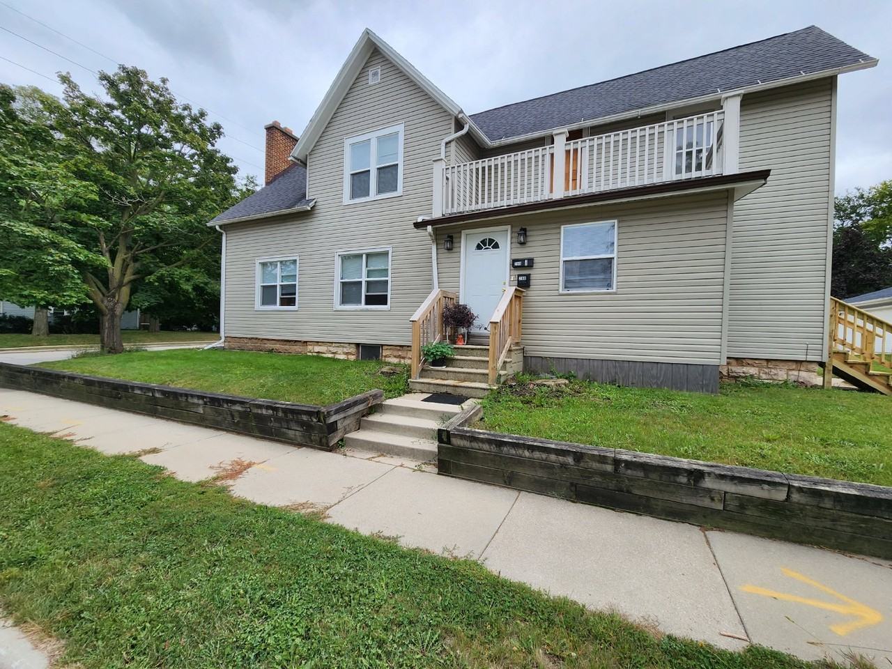 288 S Hickory St - Photo 4 of 12