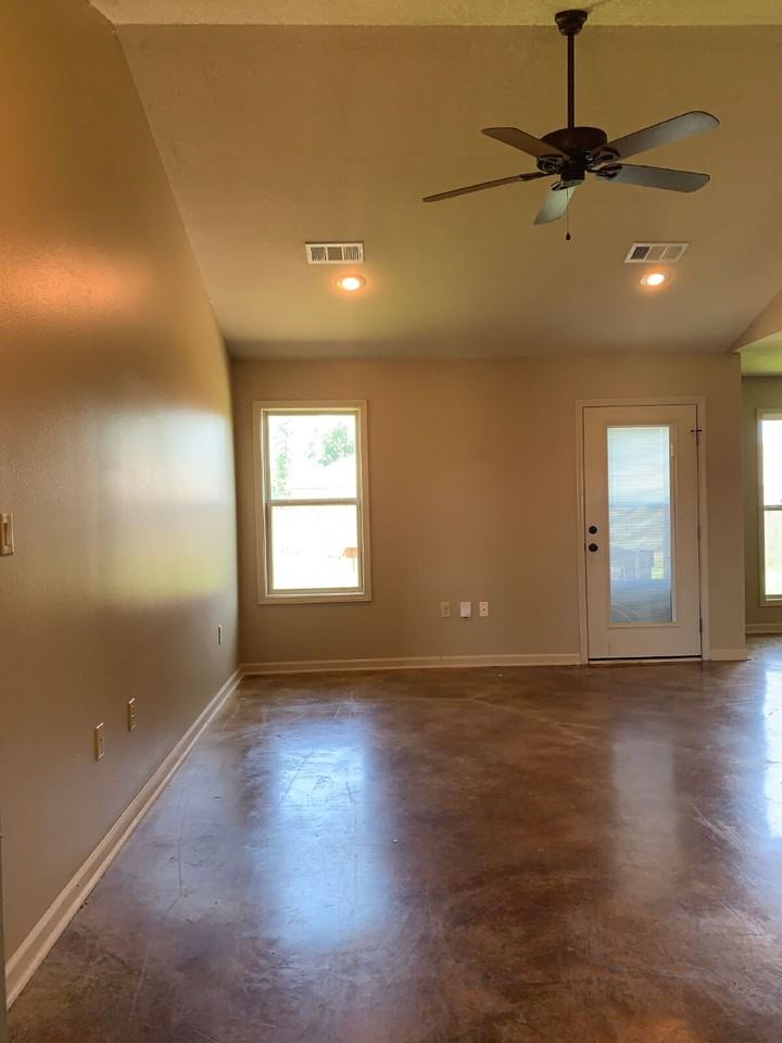 434 Wildwood Pt - Photo 3 of 22