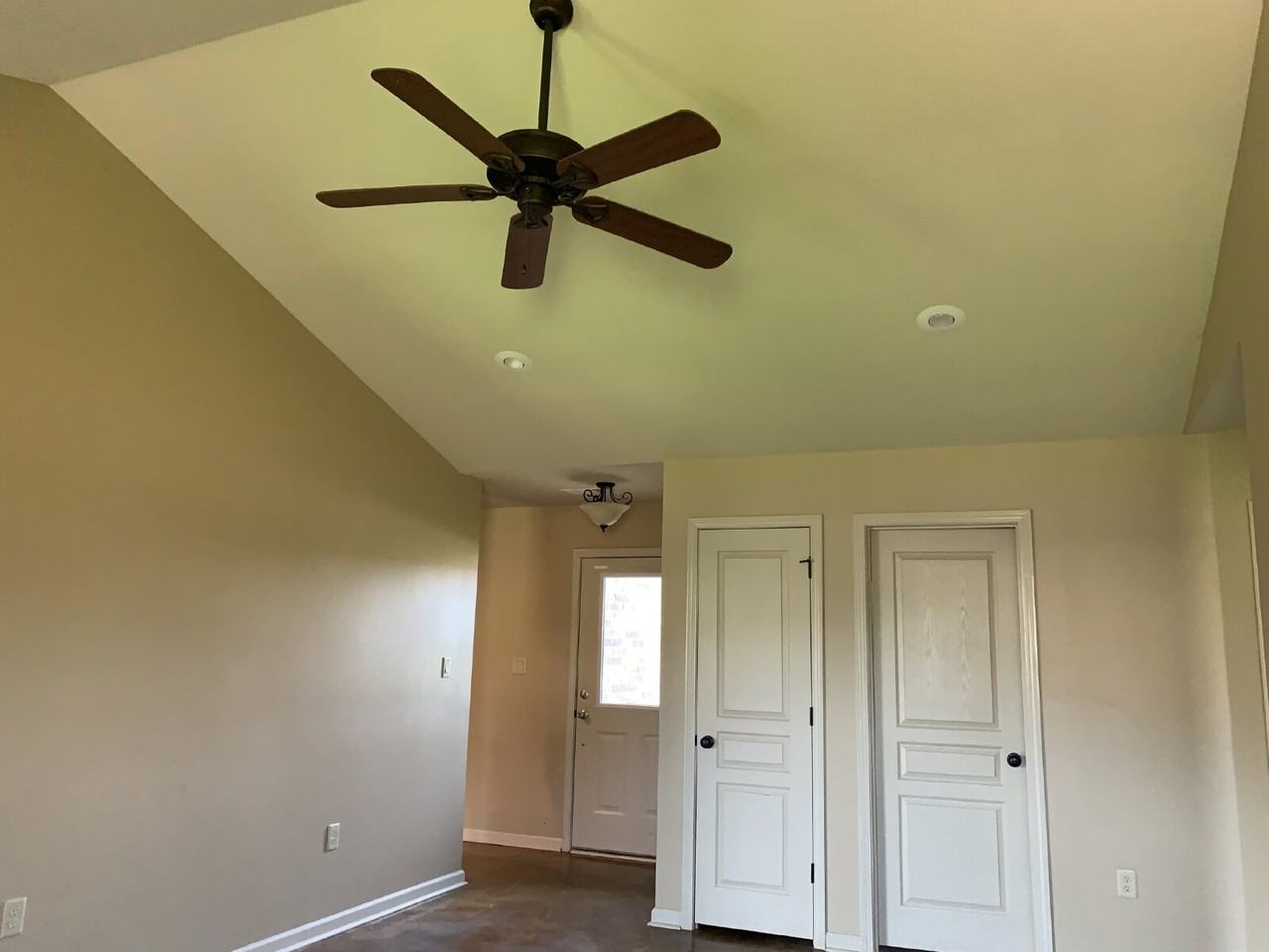 434 Wildwood Pt - Photo 6 of 22