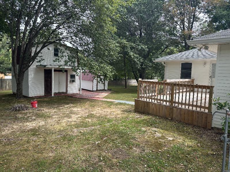 1118 Bridgette St - Photo 3 of 17