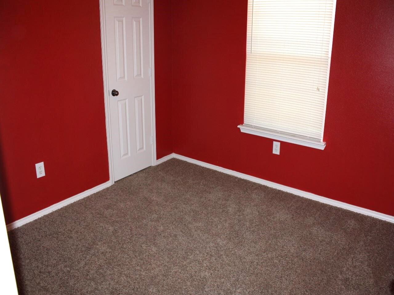 6535 87th St - Photo 6 of 8