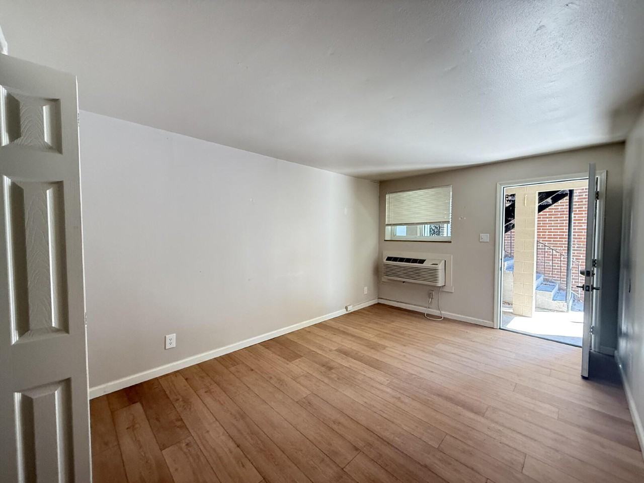 5021 Jacksboro Pike Northeast #8 - Photo 5 of 19