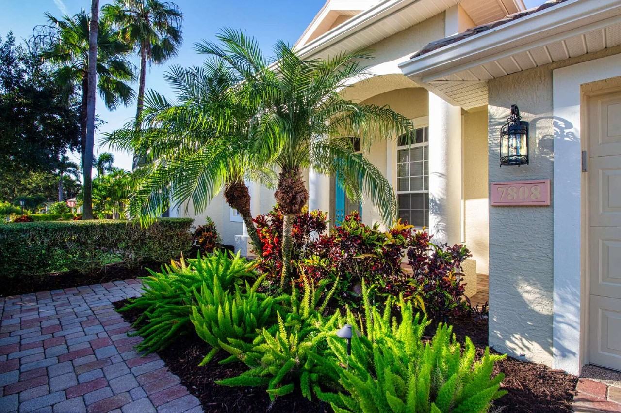 7808 Crest Hammock Way - Photo 2 of 33