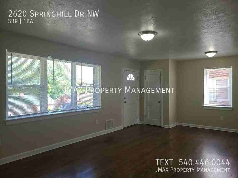 2620 Springhill Dr Nw - Photo 2 of 12