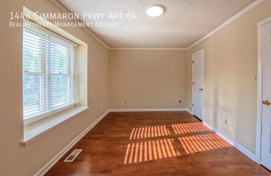 1446 Cimarron Pkwy Apt 64 - Photo 5 of 12