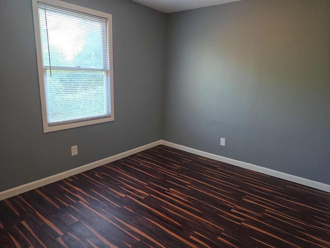 3927 Highridge Drive Southwest #C - Photo 4 of 14