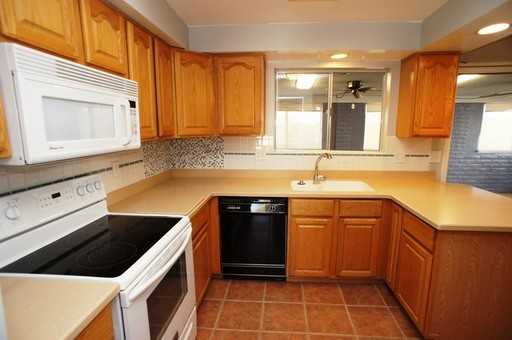 3251 N Nambe Dr - Photo 3 of 6