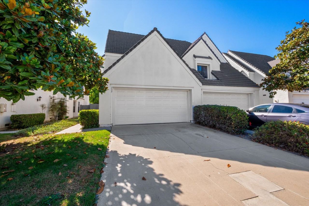 715 Saratoga St - Photo 6 of 34