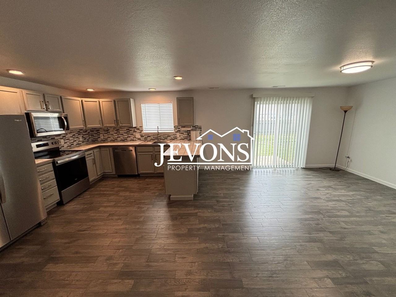 1516 S Husky Dr - Photo 5 of 50