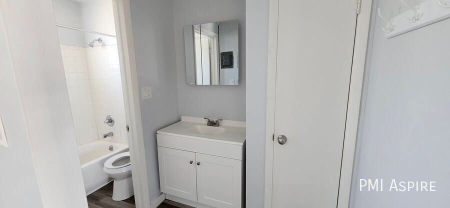 5340 W 10th Ave #5 - Photo 4 of 6