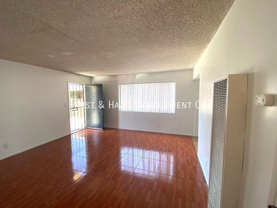 193 East 50th Street #02 - Photo 3 of 13