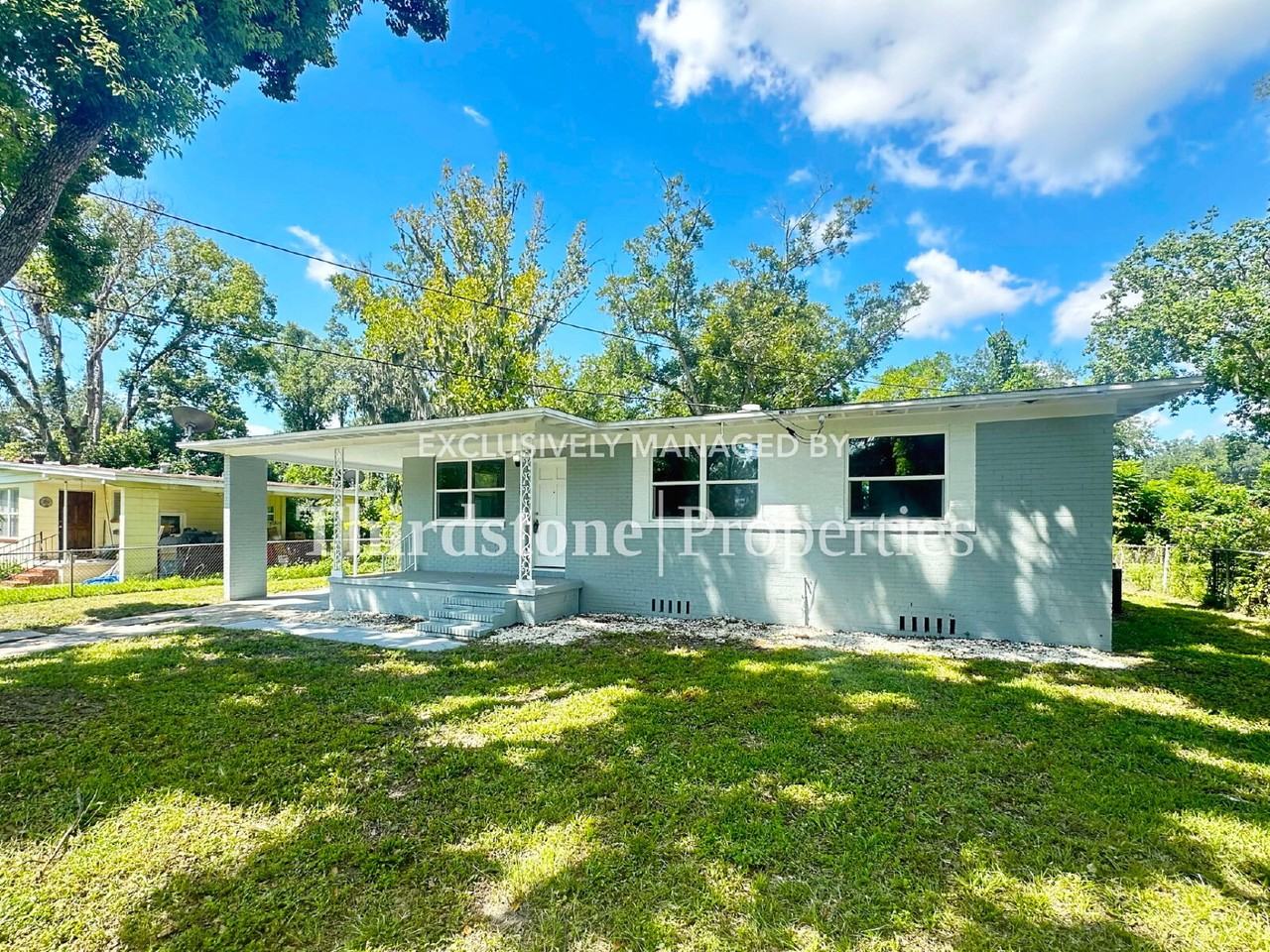 1120 Skye Dr E - Photo 2 of 31