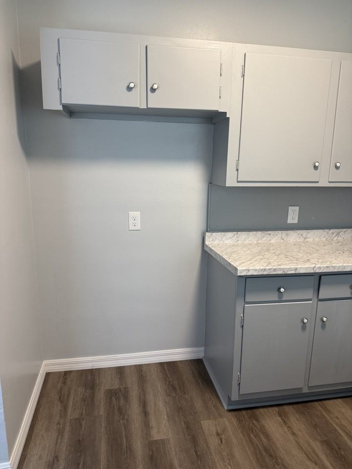 114 Laurel Dr #NA - Photo 7 of 13