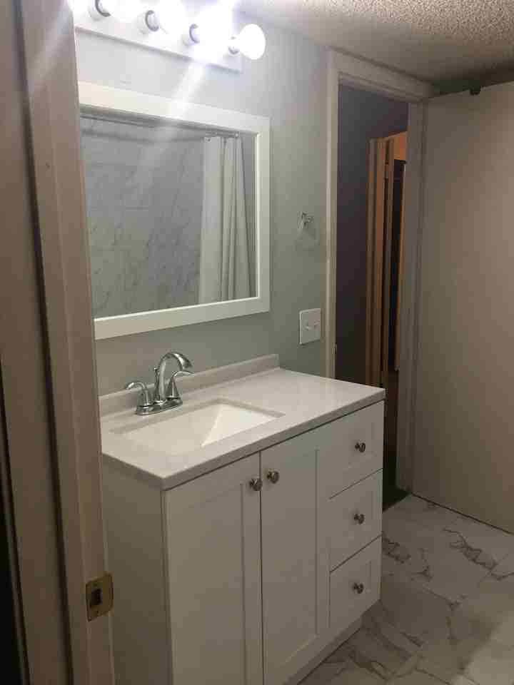 644 W Collins St #NA - Photo 2 of 12