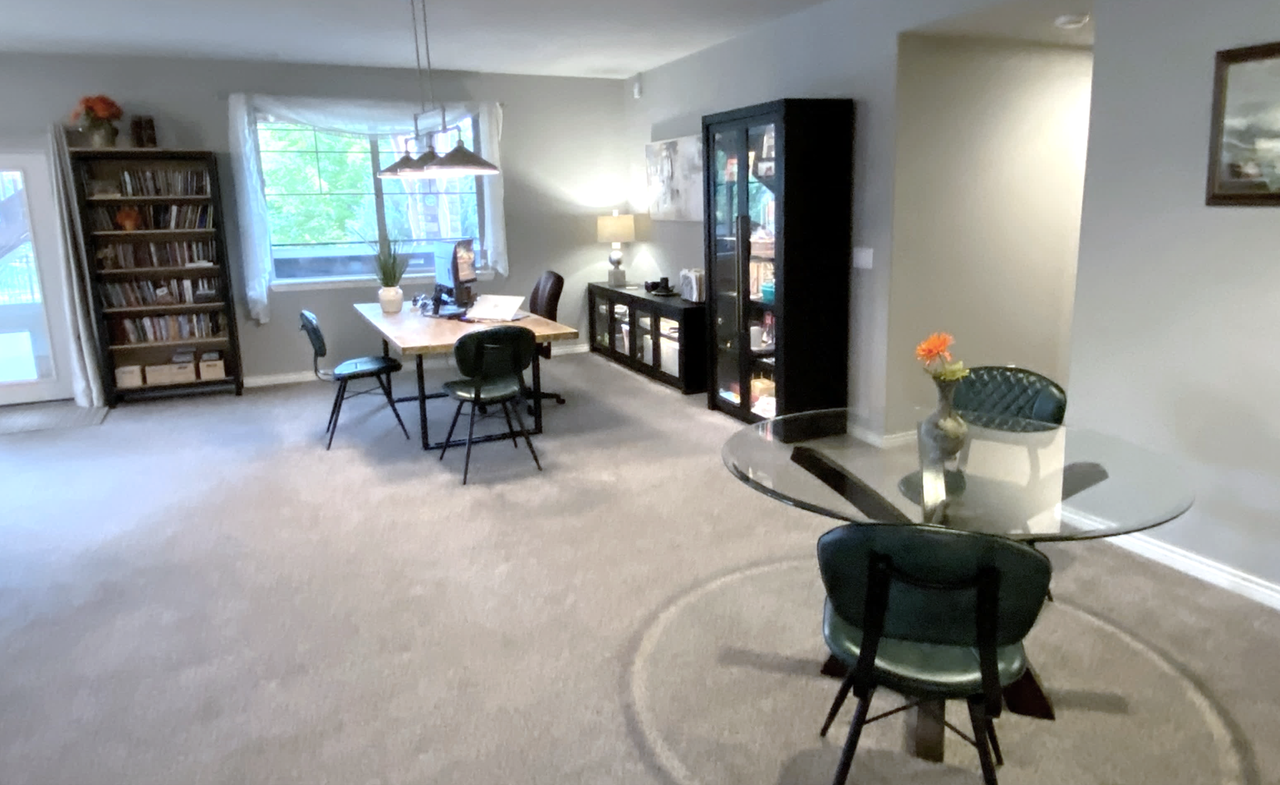 7660 South Blackstone Parkway - Photo 7 of 23