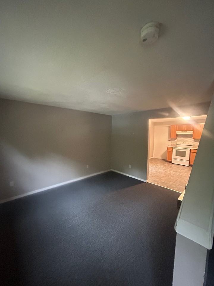 62 Rifle St #NA - Photo 3 of 8