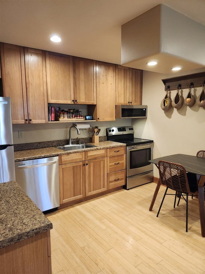 1410 Athens Plz #2 - Photo 3 of 33