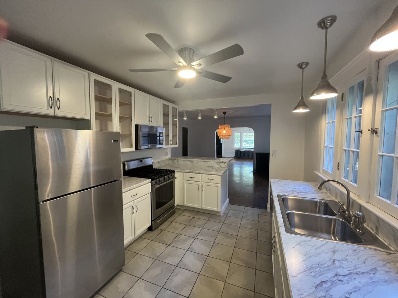 10310 Clifton Blvd - Photo 3 of 14