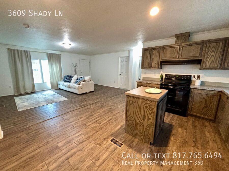 3609 Shady Ln - Photo 2 of 25