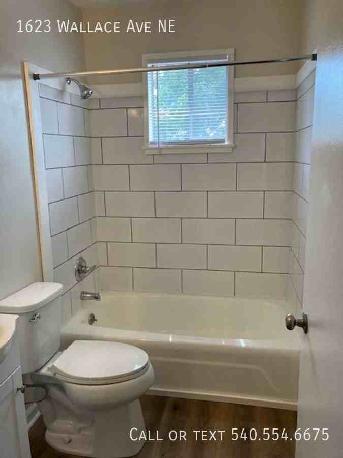 1623 Wallace Ave Ne - Photo 3 of 6