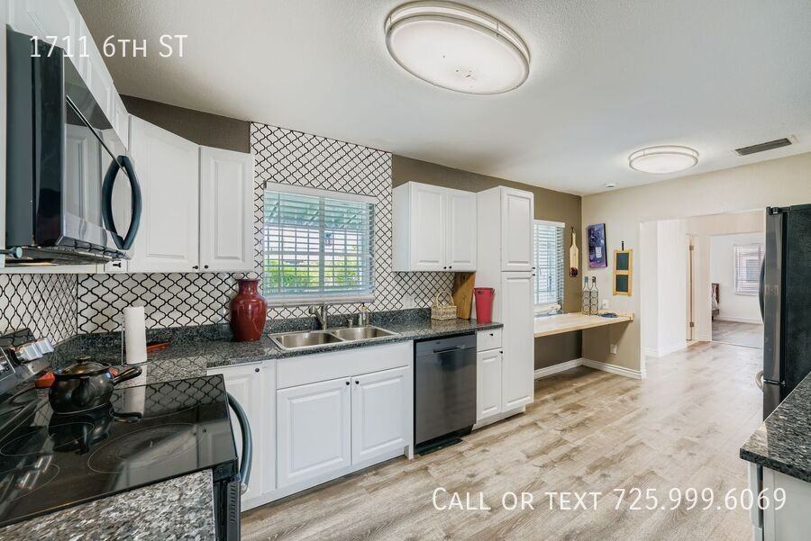 1711 S 6th St - Photo 3 of 24