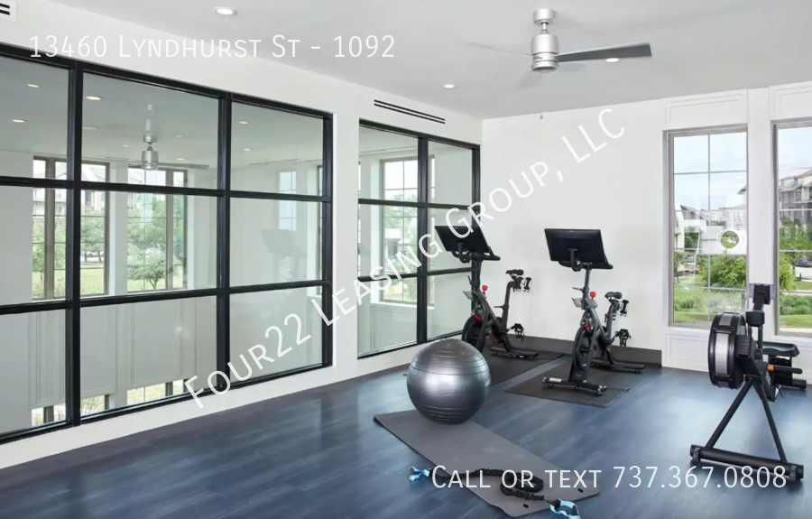 13460 Lyndhurst St #1092 - Photo 3 of 8