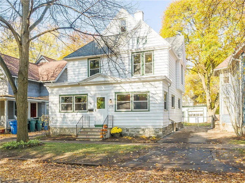 170 Linden St - Photo 2 of 20