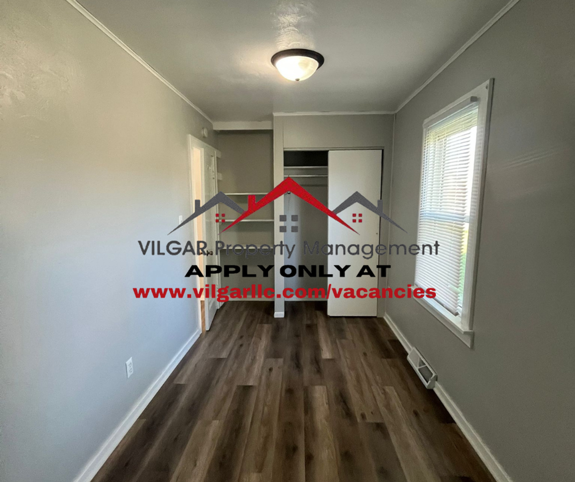 2631 Hart Rd - Photo 3 of 16