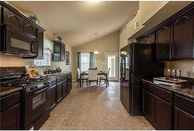 14235 Russ Leach Ave - Photo 2 of 42