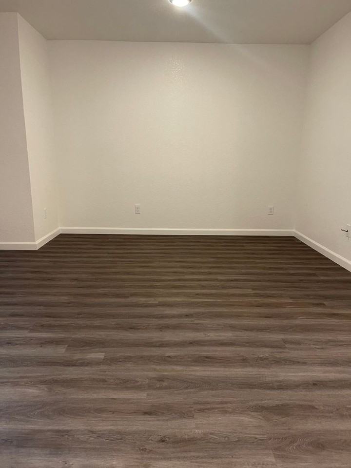 573 Lincoln Ave #A - Photo 6 of 26