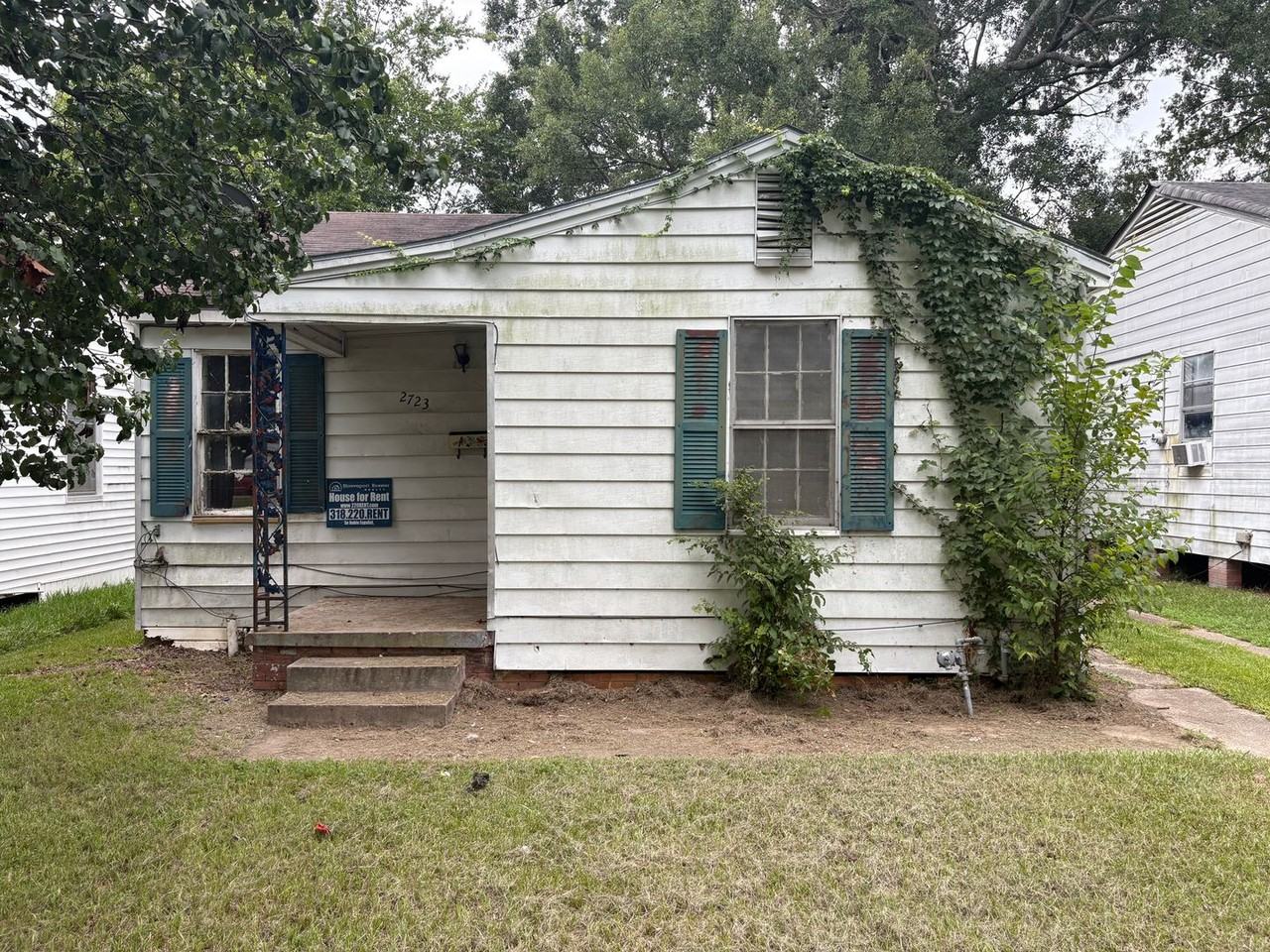 2723 Fulton Street - Photo 2 of 8