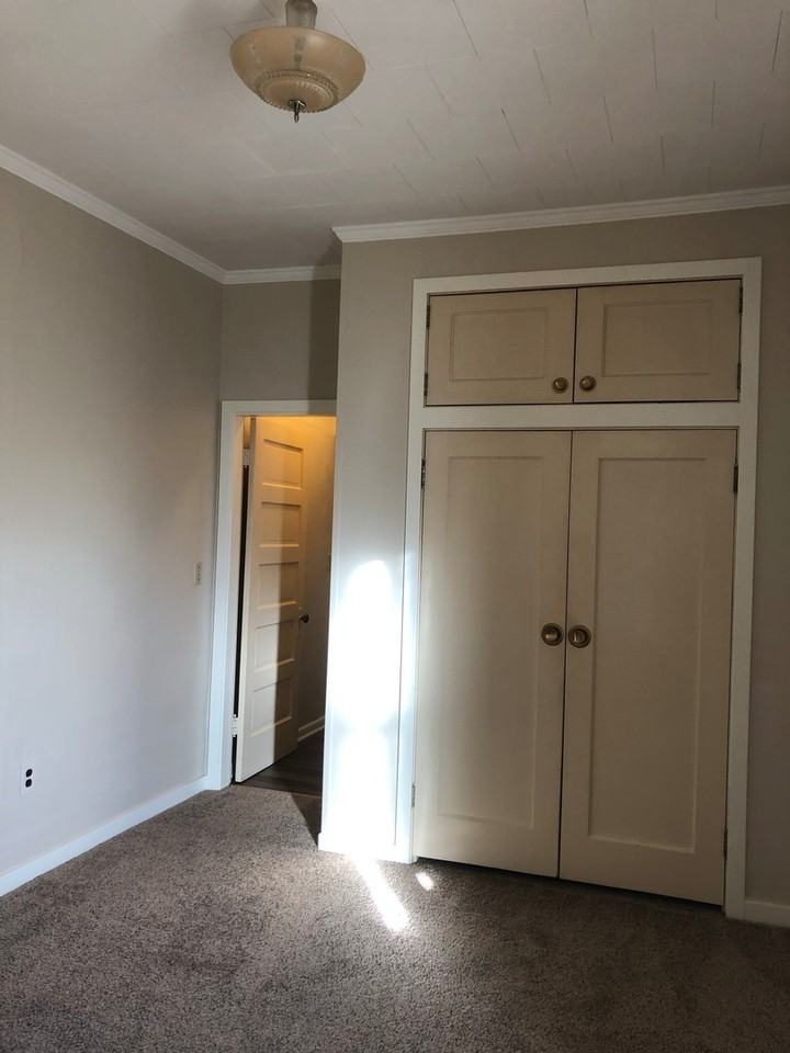 419 Hunter St - Photo 3 of 9