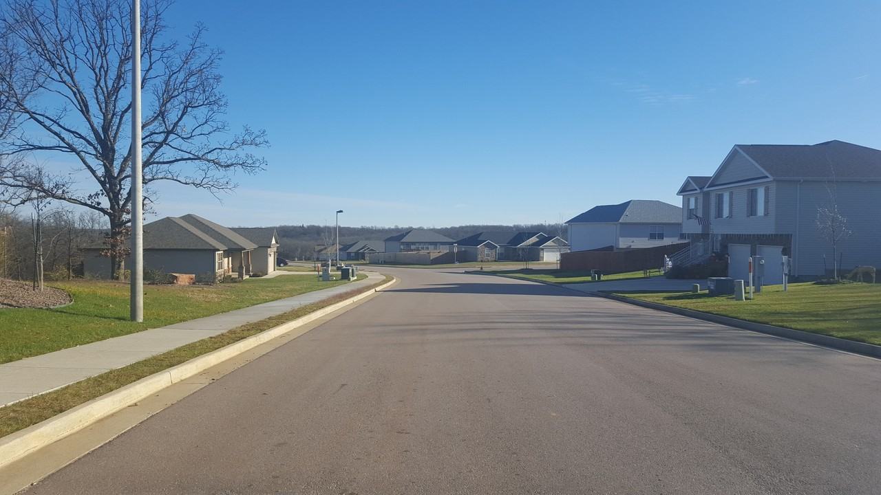 118 Brush Creek Pkwy - Photo 3 of 50
