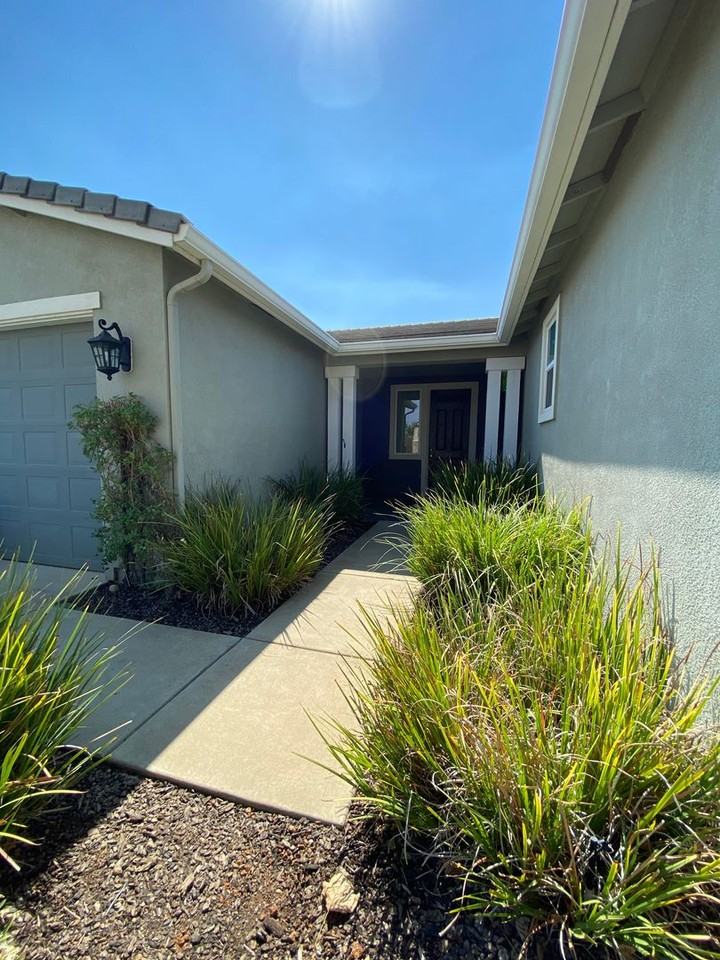 3367 Carlsbad Ct - Photo 2 of 37