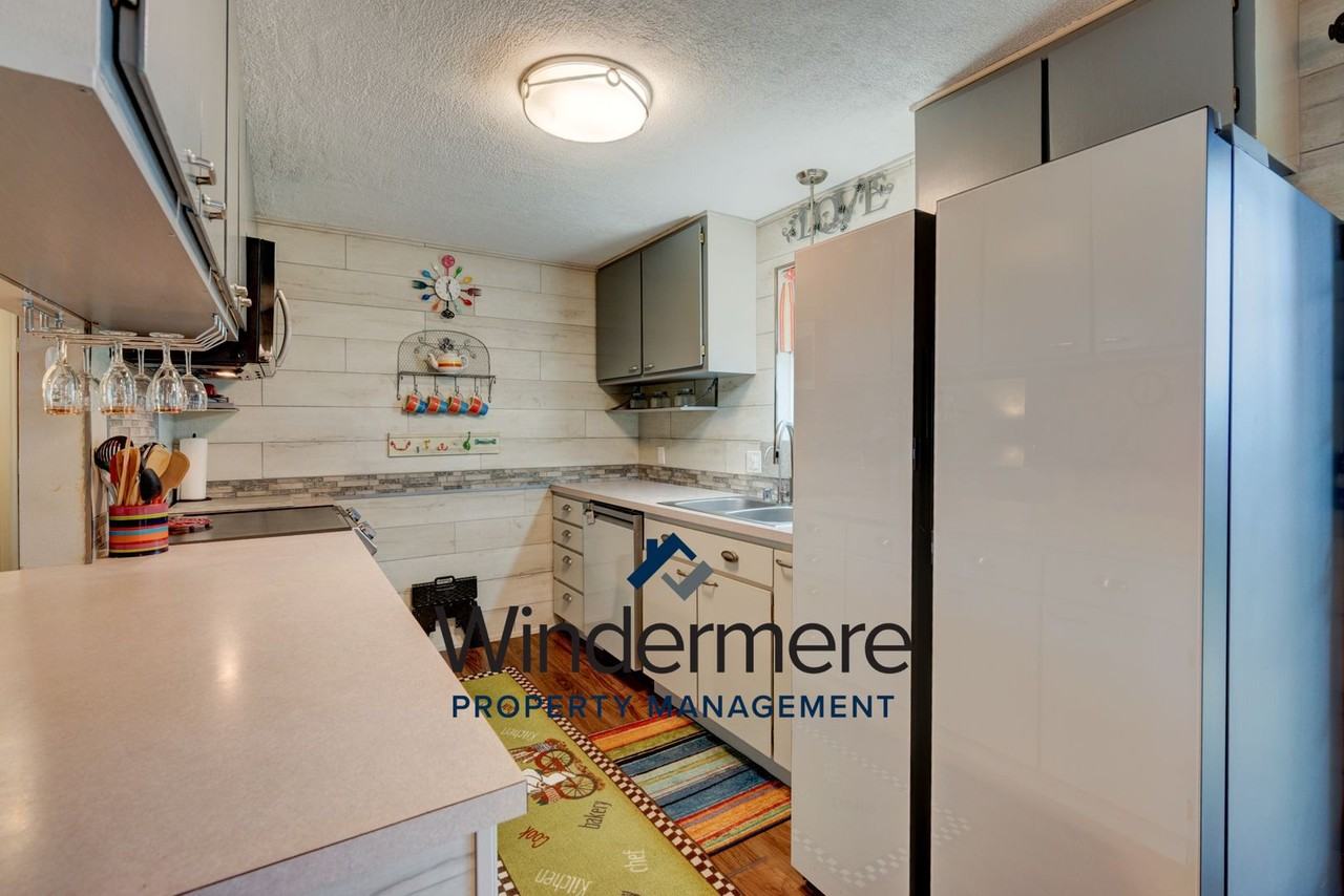 4323 Rhododendron Dr - Photo 2 of 25