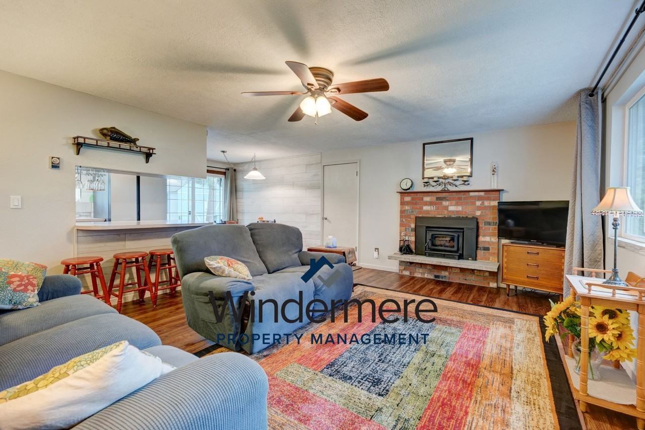 4323 Rhododendron Dr - Photo 7 of 25