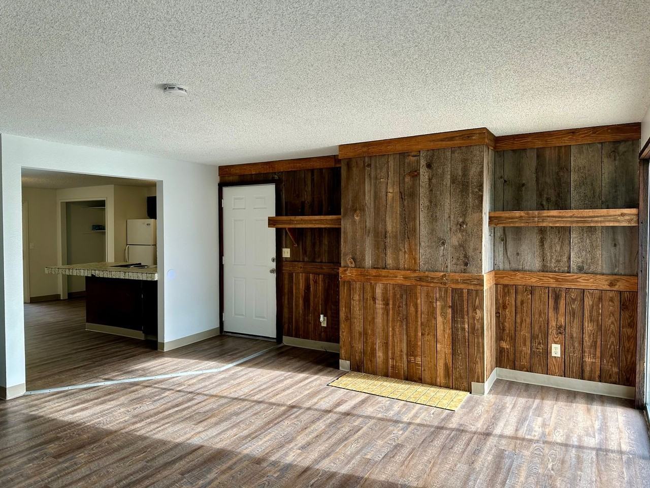 1835 Dawn Ct - Photo 2 of 14