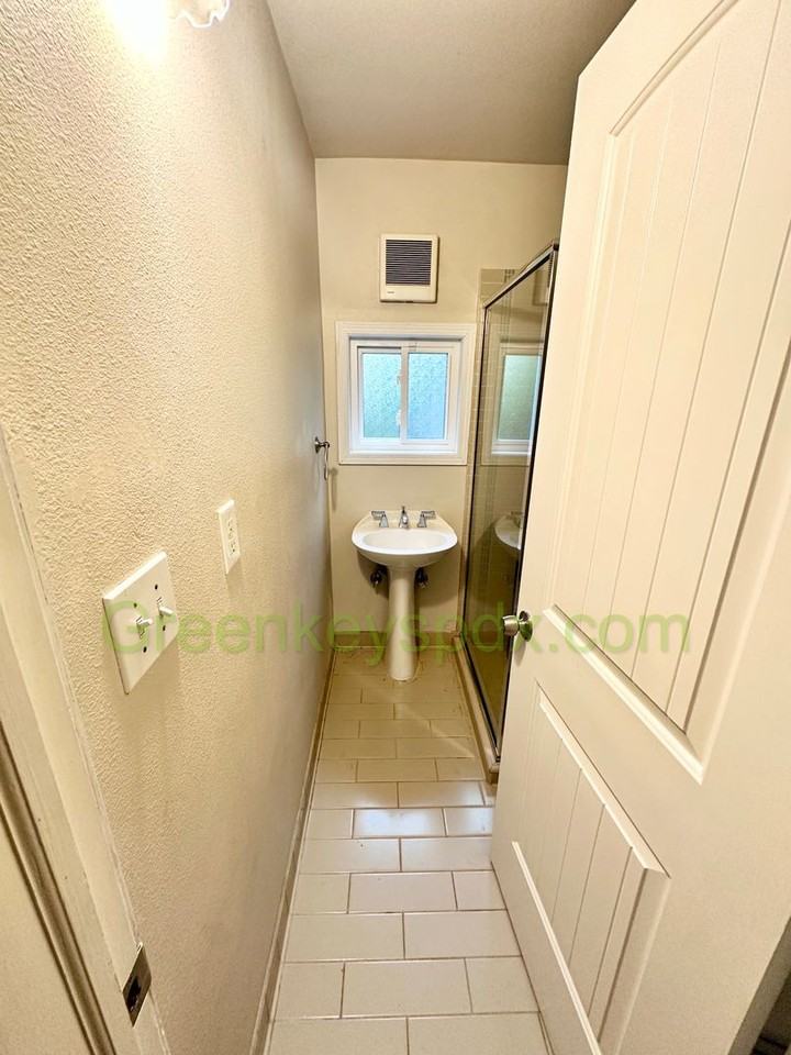 5434 Se 20th Ave - Photo 6 of 22