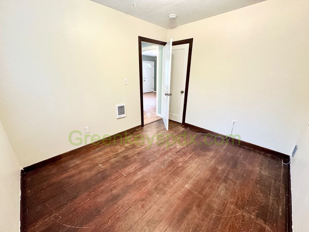 5434 Se 20th Ave - Photo 7 of 22