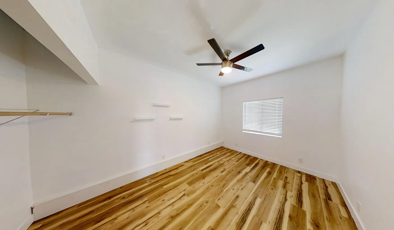 5503-5507 1/2 Mary Lane Dr - Photo 6 of 18