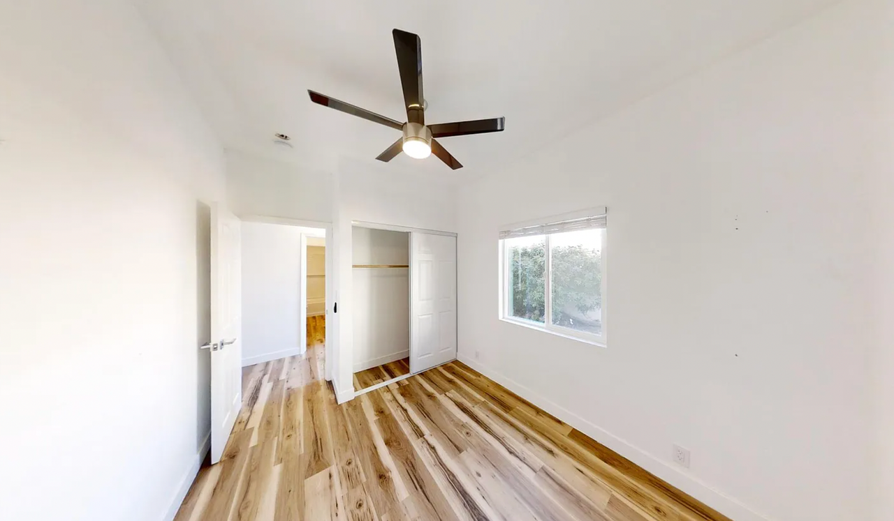 5503-5507 1/2 Mary Lane Dr - Photo 7 of 18