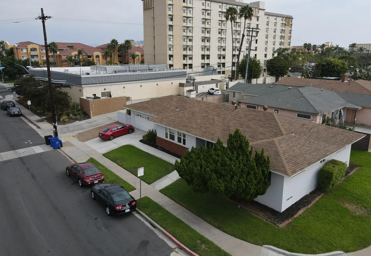 5071-5073 55th St - Photo 2 of 14