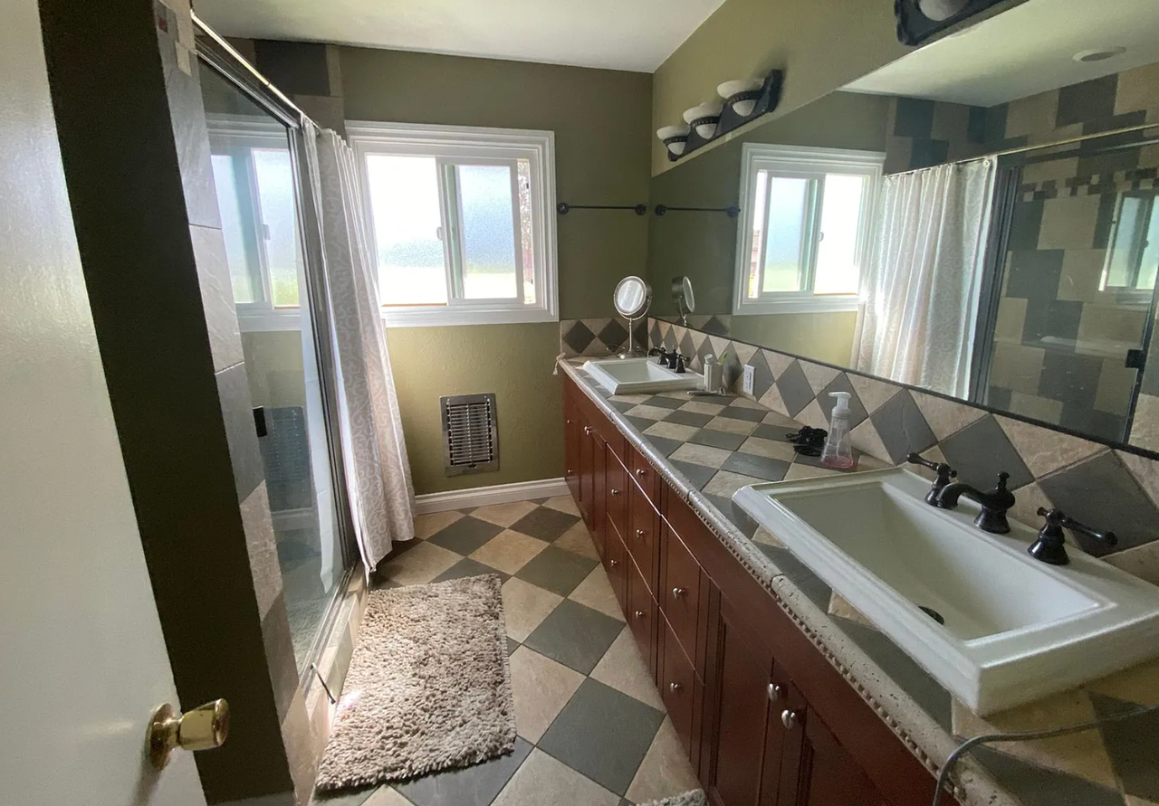 5071-5073 55th St - Photo 4 of 14