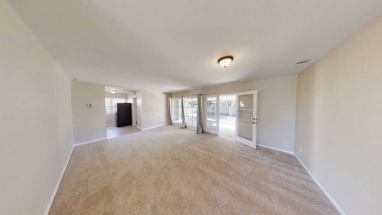 6165 Mary Lane Dr - Photo 3 of 10