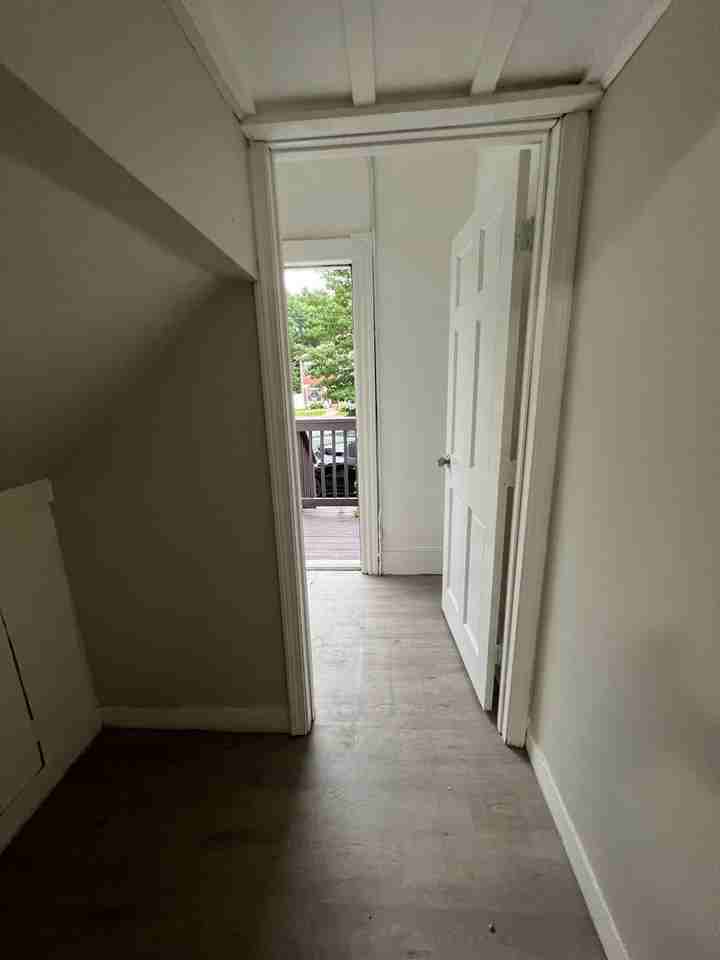 35 Gill Ave - Photo 3 of 15