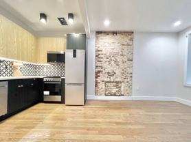 1024 Rhinelander Ave #5 - Photo 1 of 1
