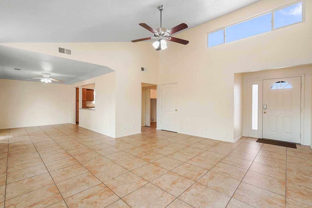 270 Littler Dr Se - Photo 6 of 27