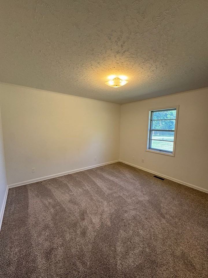 3529 Dean Springs Rd - Photo 4 of 9