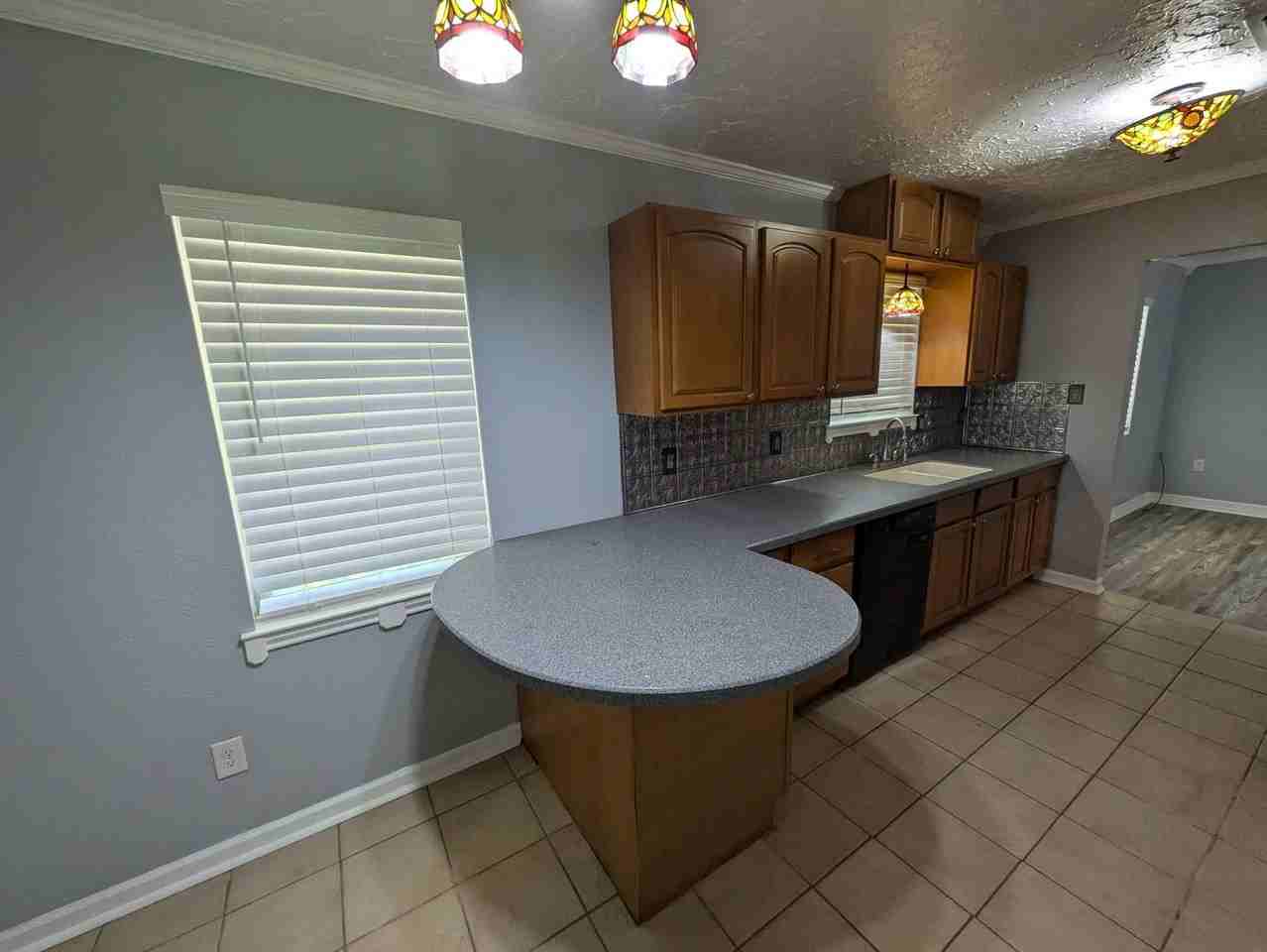 7519 Odom Rd - Photo 3 of 15