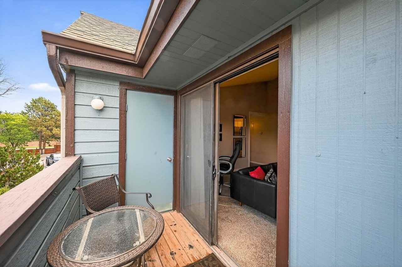 12083 E Harvard Ave - Photo 2 of 32